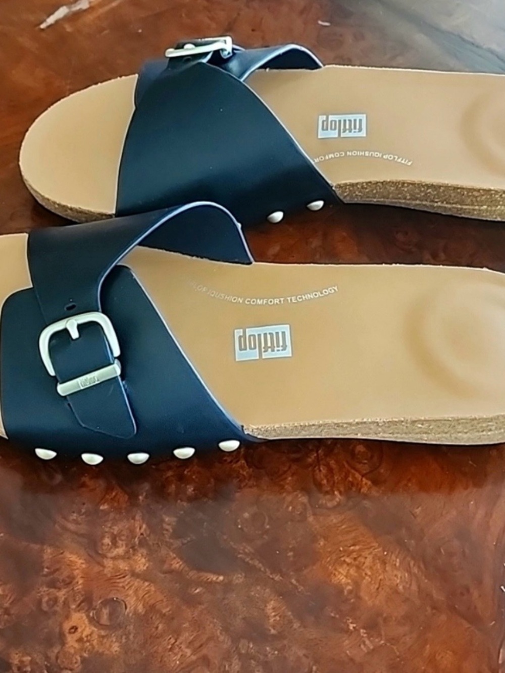 Fitflop Womens iQuishion
Adjustable Buckle Black Leather
Slide Sandals,New,sz10
